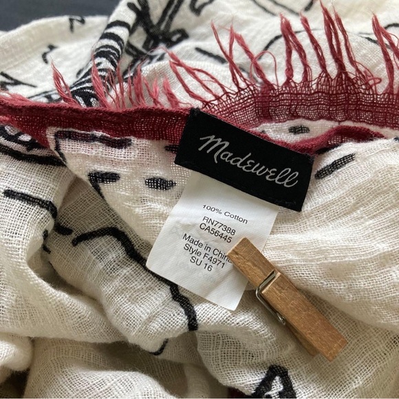 Madewell Exclusive Cream and Red Patterned Shawl - Picture 7 of 8